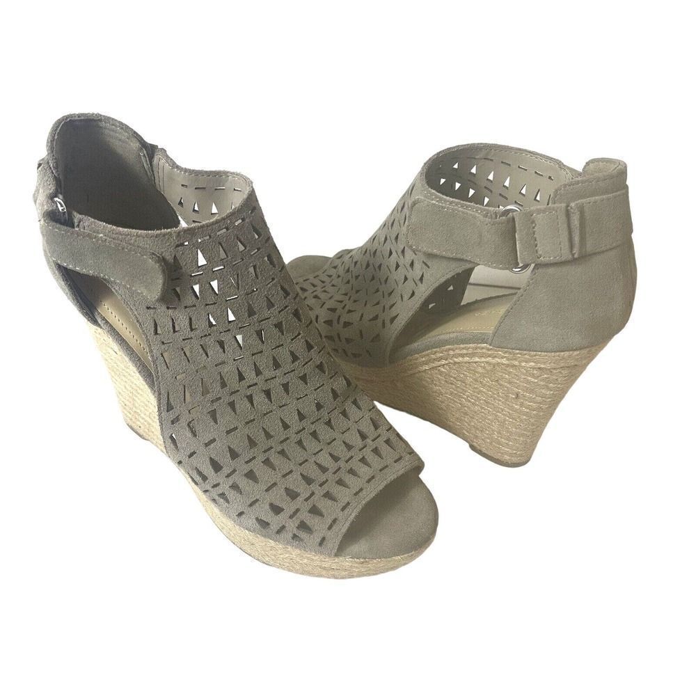 Marc Fisher Taupe Suede Ultra High Heels Wedge Cut Out Wrap Women's 9 M Peep Toe